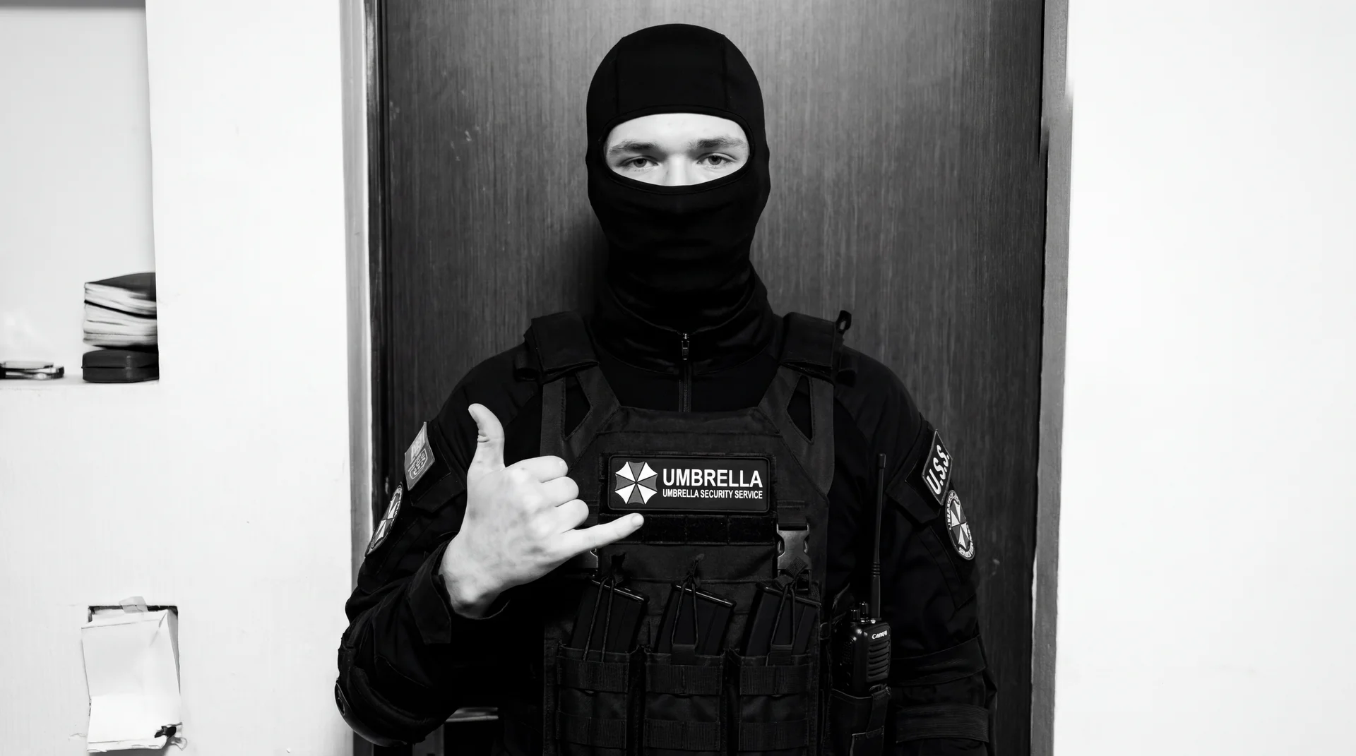 Одень в костюм спецназ Umbrella Corporation