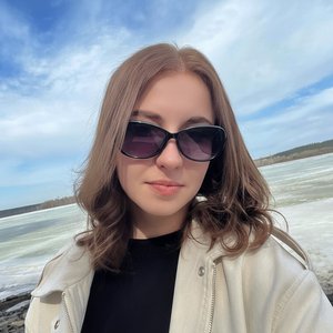 Выровнять линию горизонта на фоне