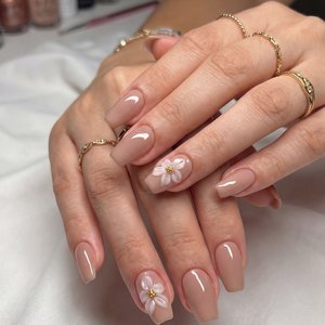 Промпт для мастера маникюра
